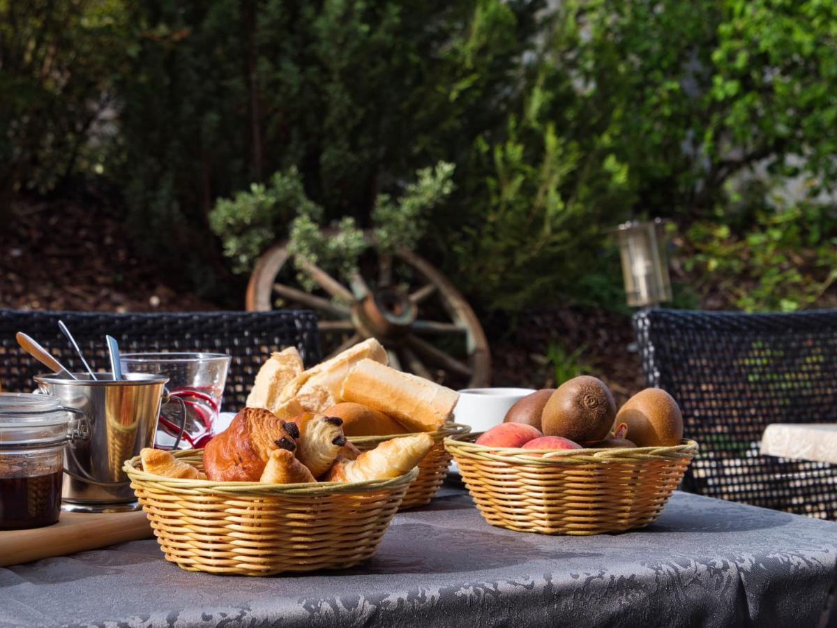 Le Champ Des Lys Hotel Amancey Bagian luar foto