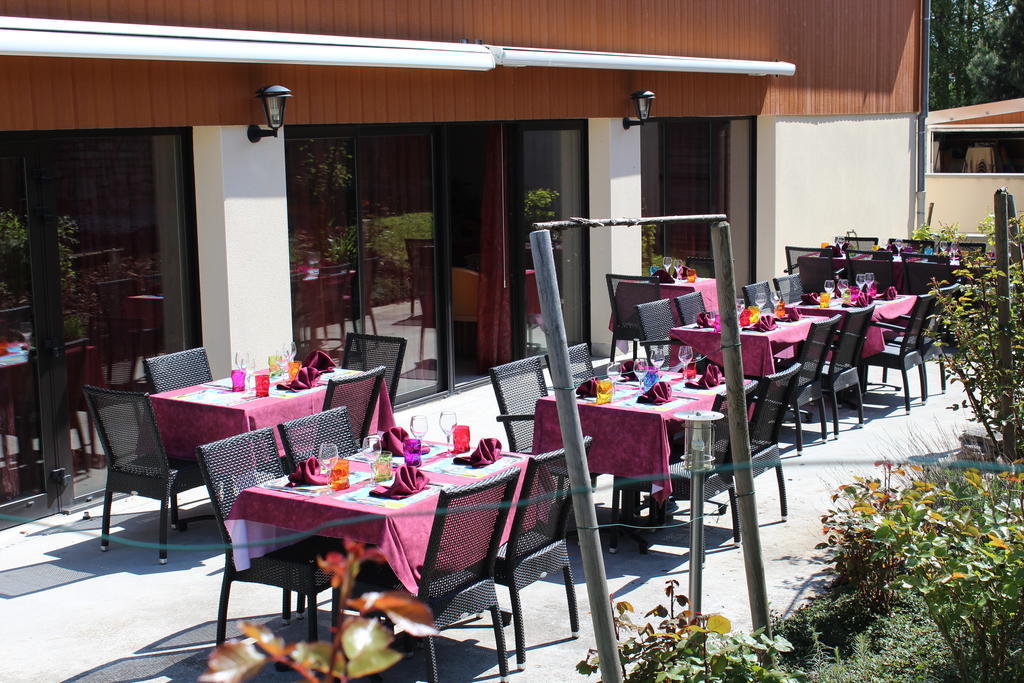 Le Champ Des Lys Hotel Amancey Bagian luar foto