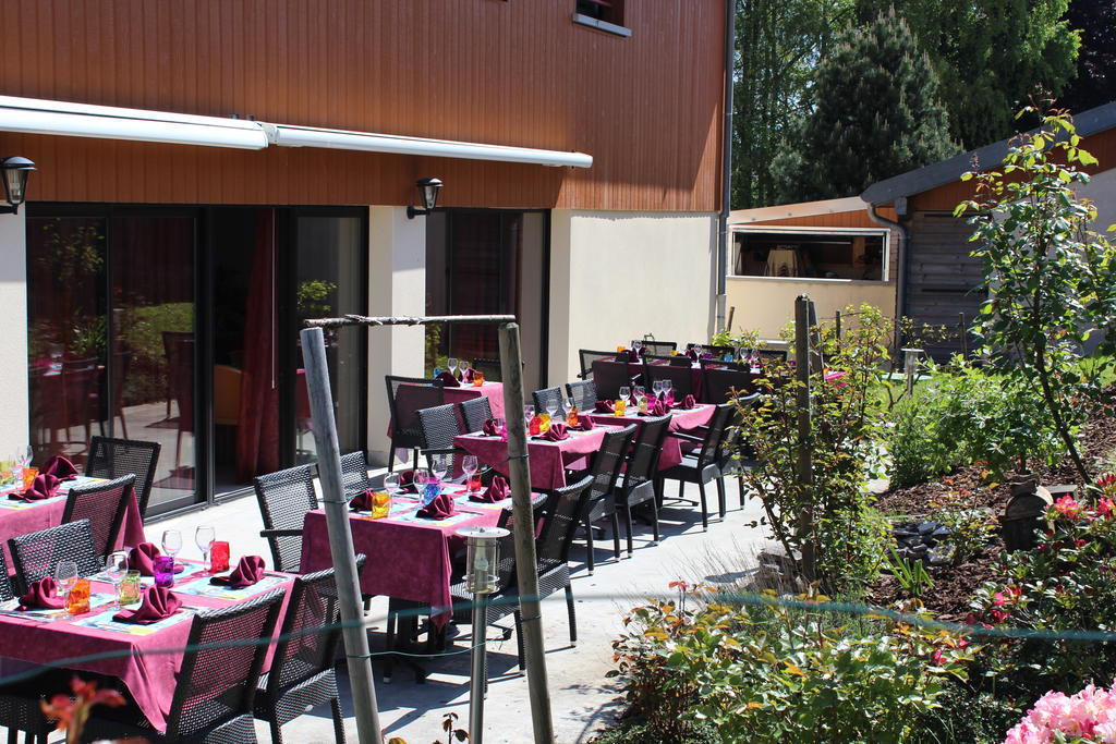 Le Champ Des Lys Hotel Amancey Bagian luar foto