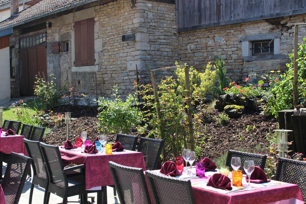 Le Champ Des Lys Hotel Amancey Bagian luar foto