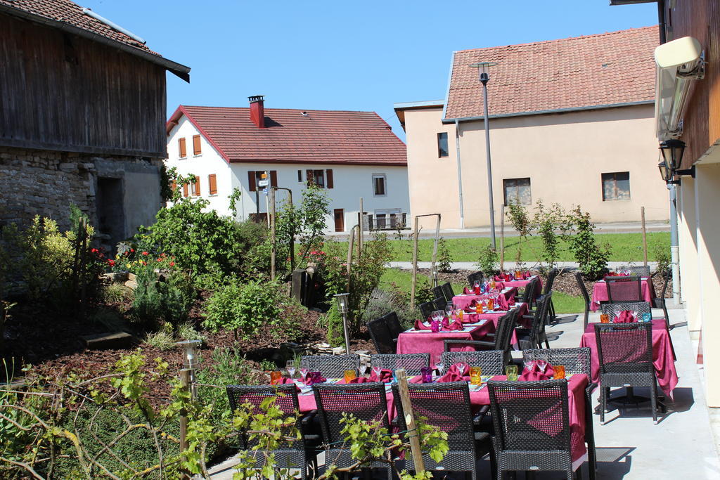 Le Champ Des Lys Hotel Amancey Bagian luar foto