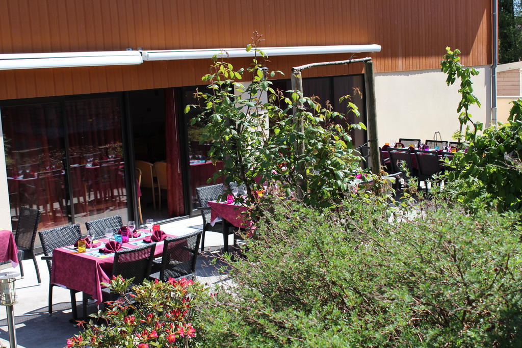 Le Champ Des Lys Hotel Amancey Bagian luar foto