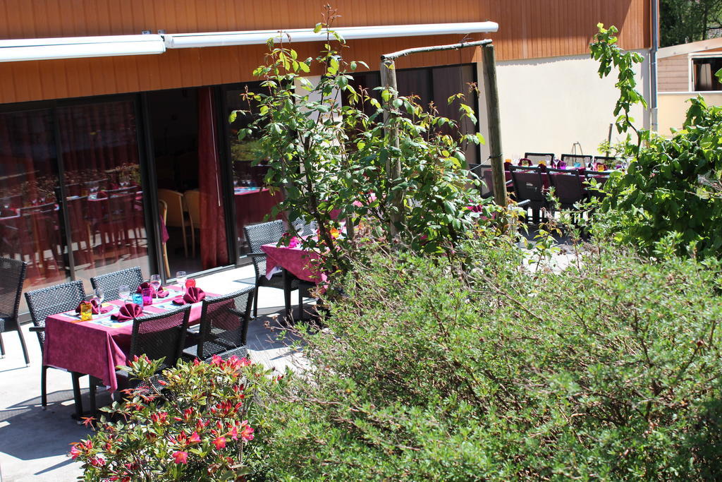 Le Champ Des Lys Hotel Amancey Bagian luar foto