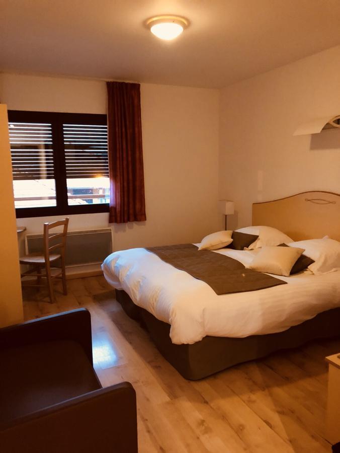 Le Champ Des Lys Hotel Amancey Bagian luar foto